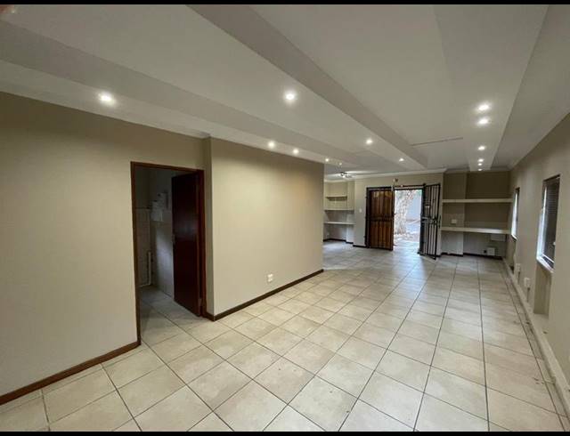 BUSINESS PROPERTY TO RENT IN ELDORAIGNE